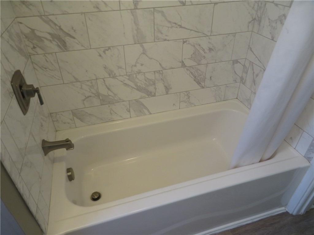 327 W Brady St - Photo 5