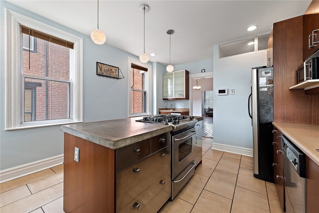 330 Main Street - Photo 11
