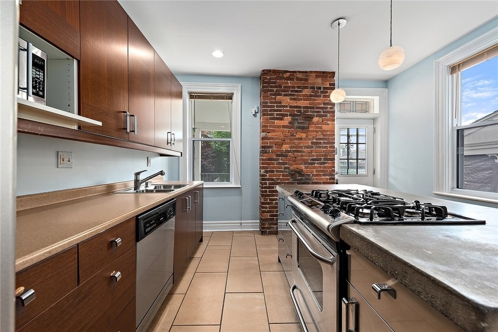 330 Main Street - Photo 13
