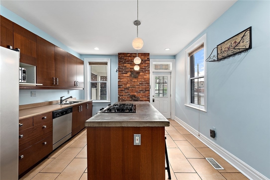330 Main Street - Photo 9