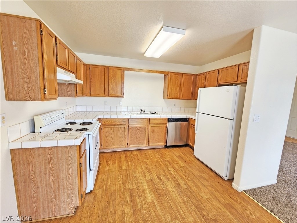 561 E Bourbon Street - Photo 10