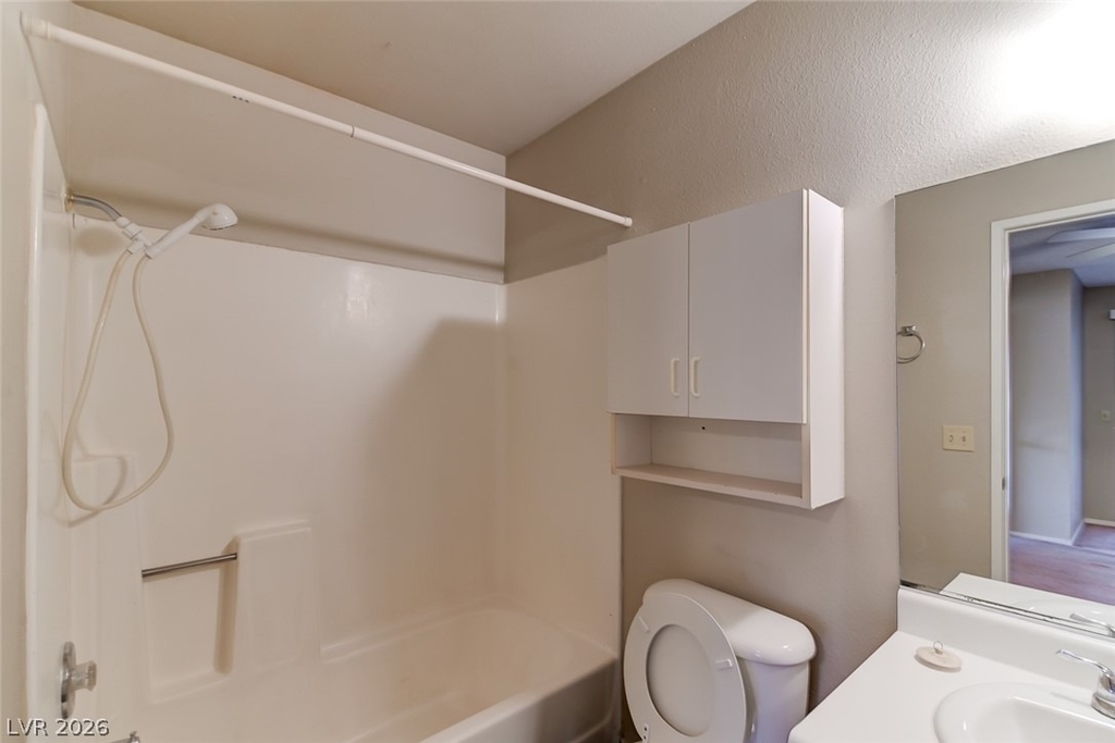 824 Hedge Way - Photo 6