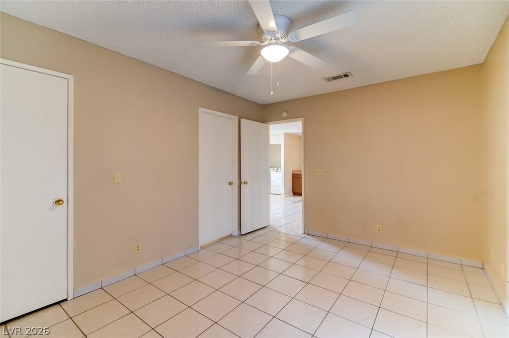 824 Hedge Way - Photo 2
