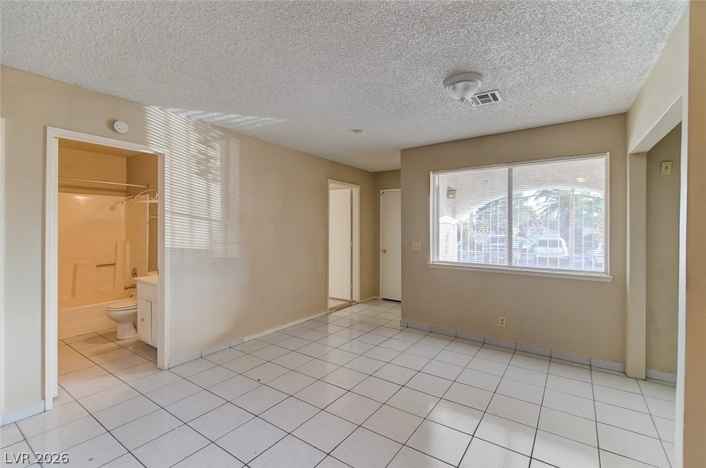 824 Hedge Way - Photo 10