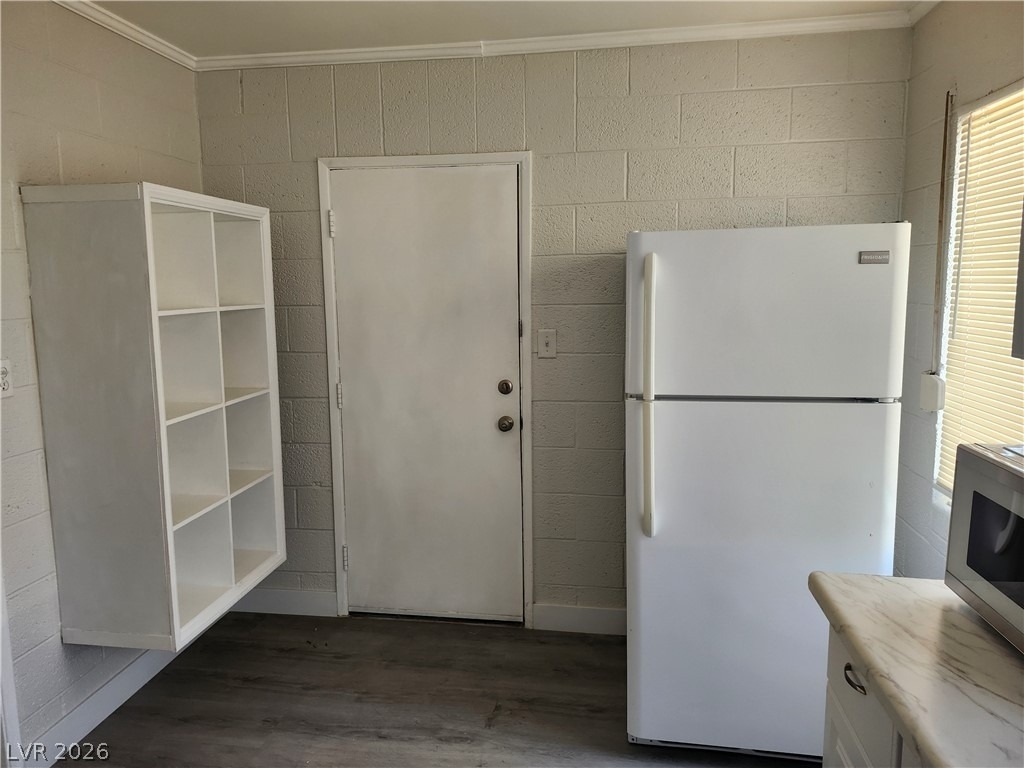4624 Evergreen Place - Photo 10