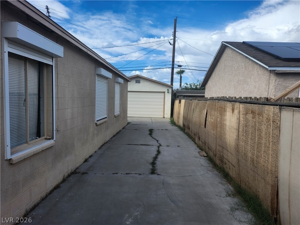 4624 Evergreen Place - Photo 3