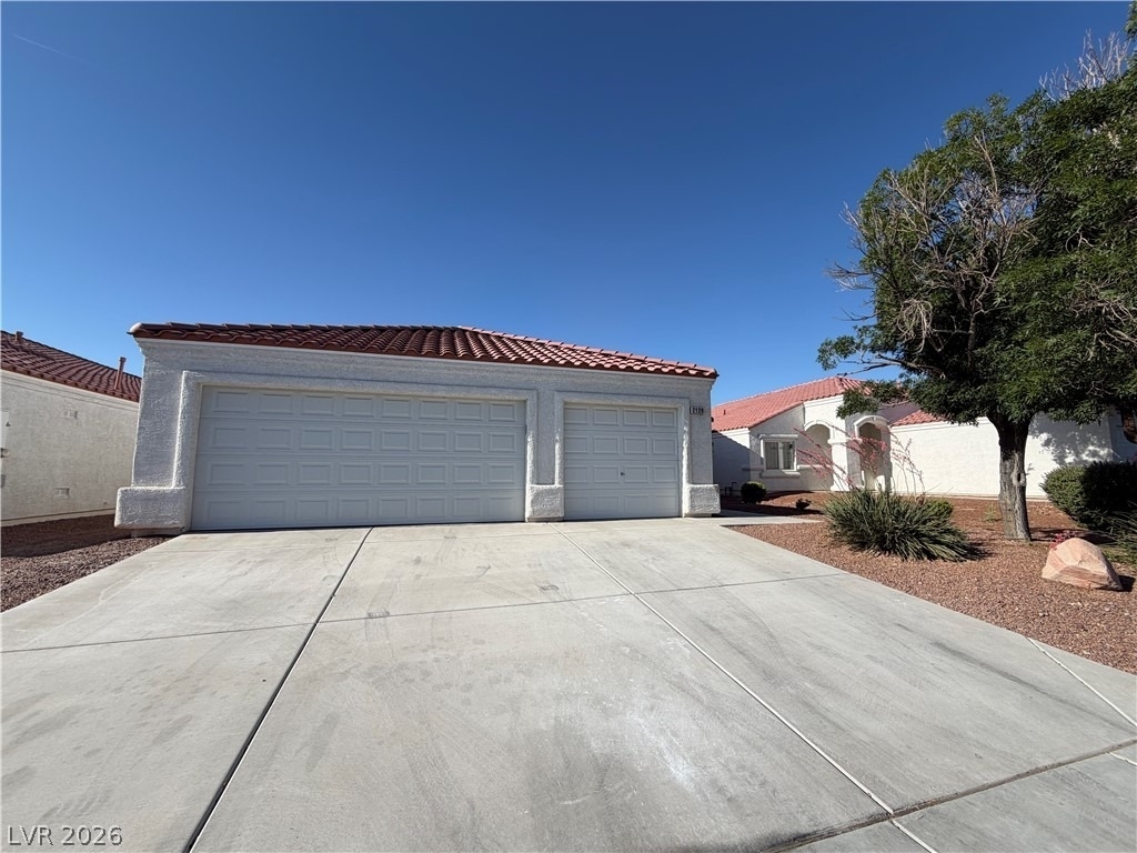 2139 Meadow Green Avenue - Photo 1