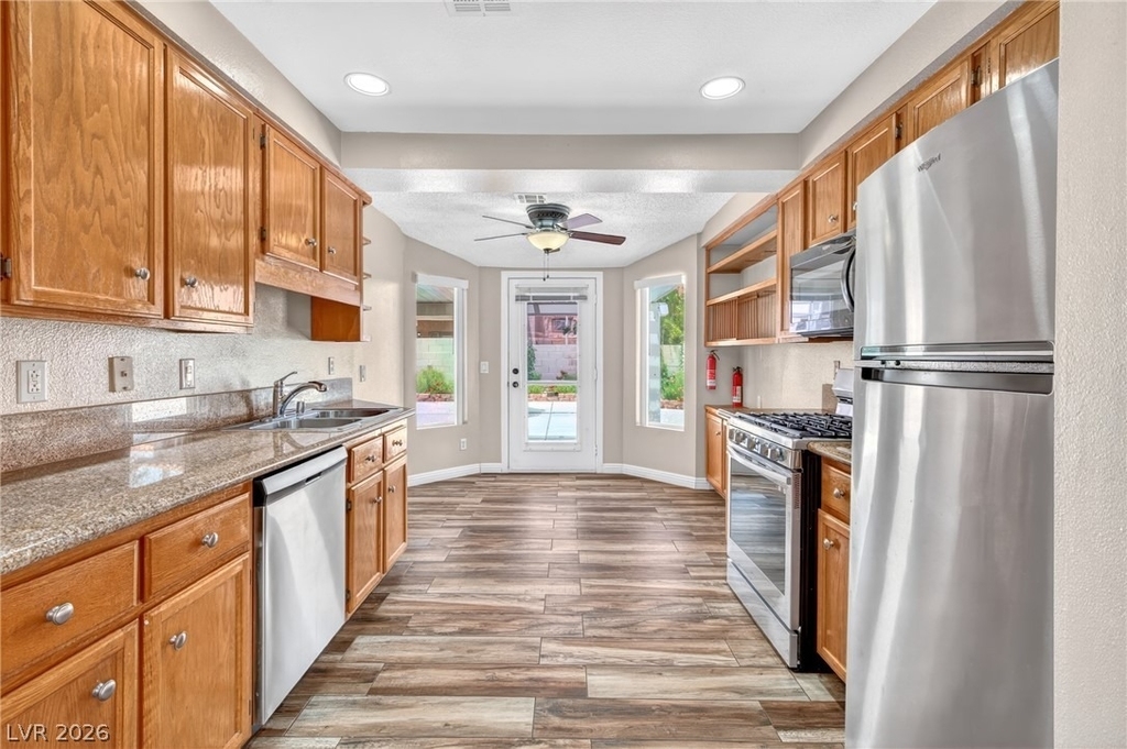 933 Derringer Lane - Photo 6