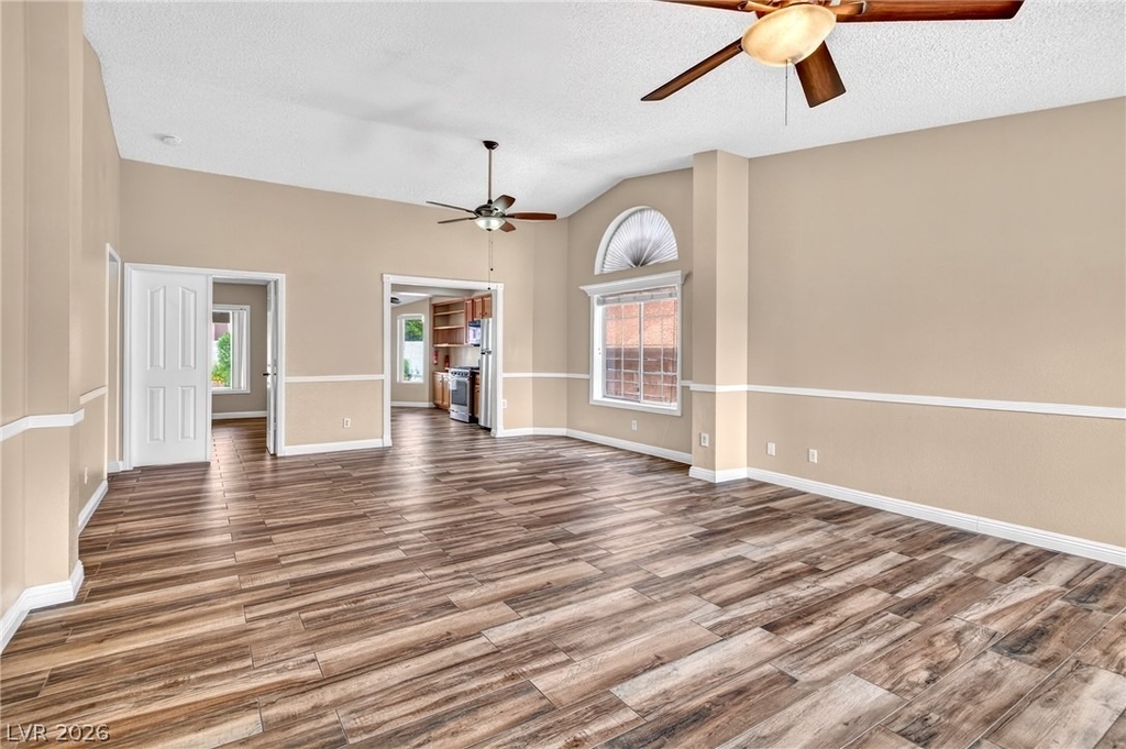 933 Derringer Lane - Photo 8