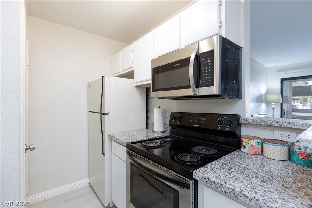 5171 Lindell Road - Photo 11