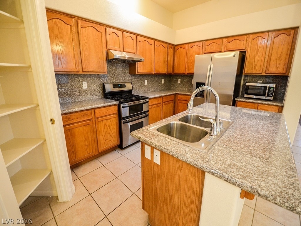 401 Madison Taylor Place - Photo 5