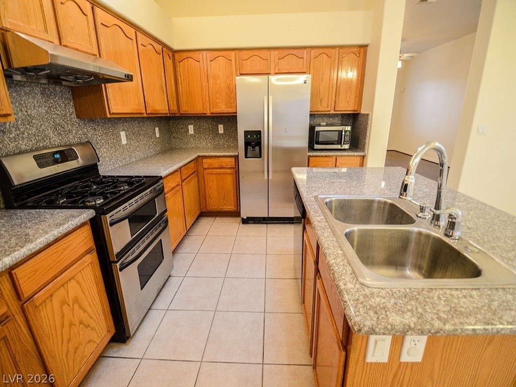 401 Madison Taylor Place - Photo 6