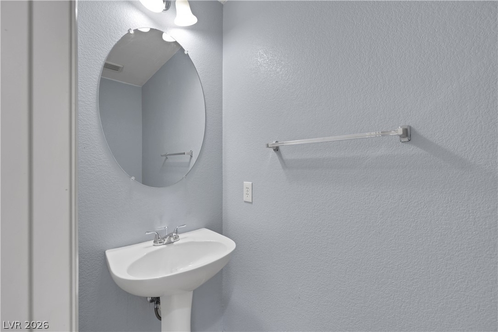 3423 Holly Avenue - Photo 12