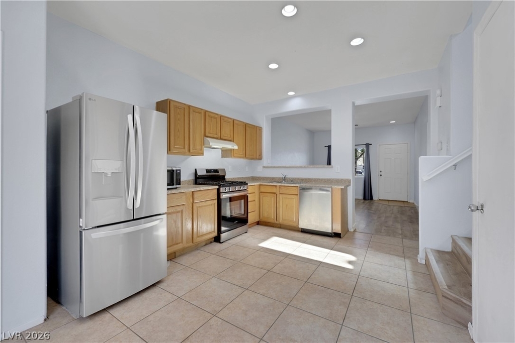 3423 Holly Avenue - Photo 8