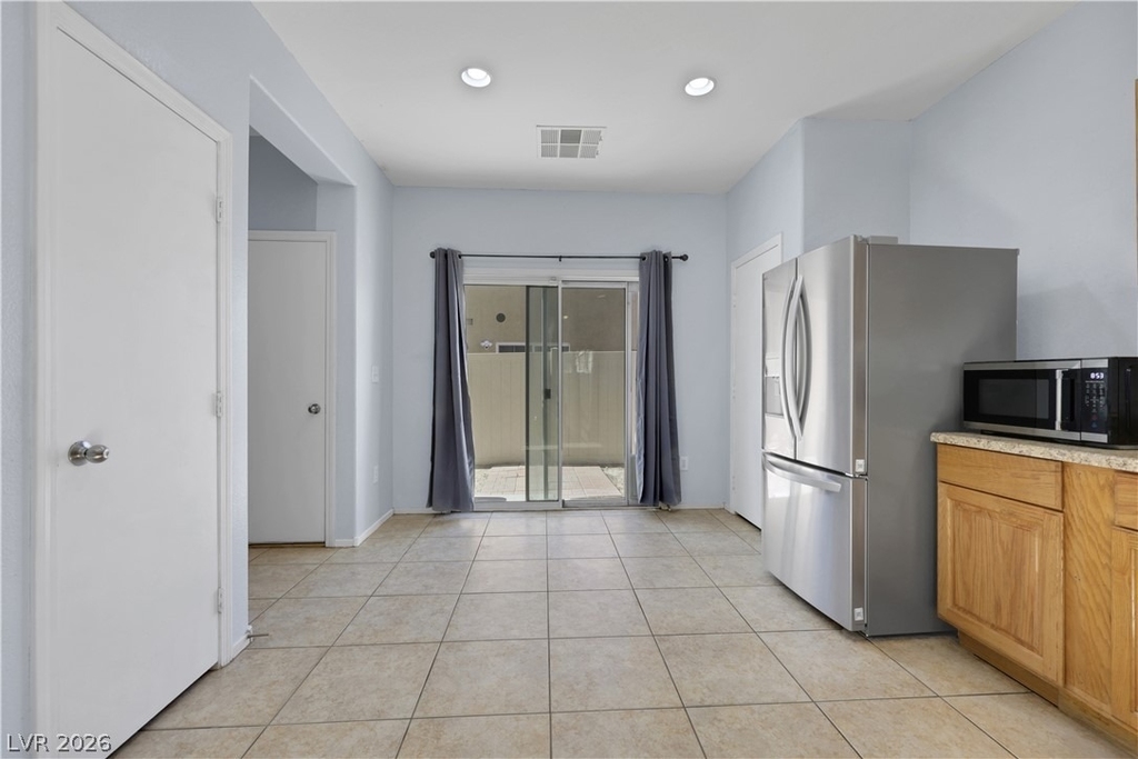 3423 Holly Avenue - Photo 9