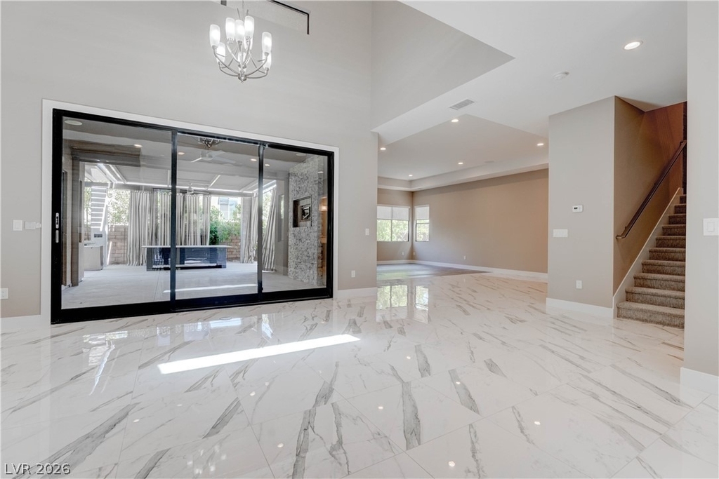 86 Pristine Glen Street - Photo 1