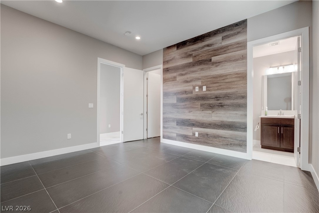 86 Pristine Glen Street - Photo 18