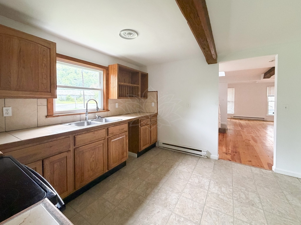 113 Spencer Avenue - Photo 5