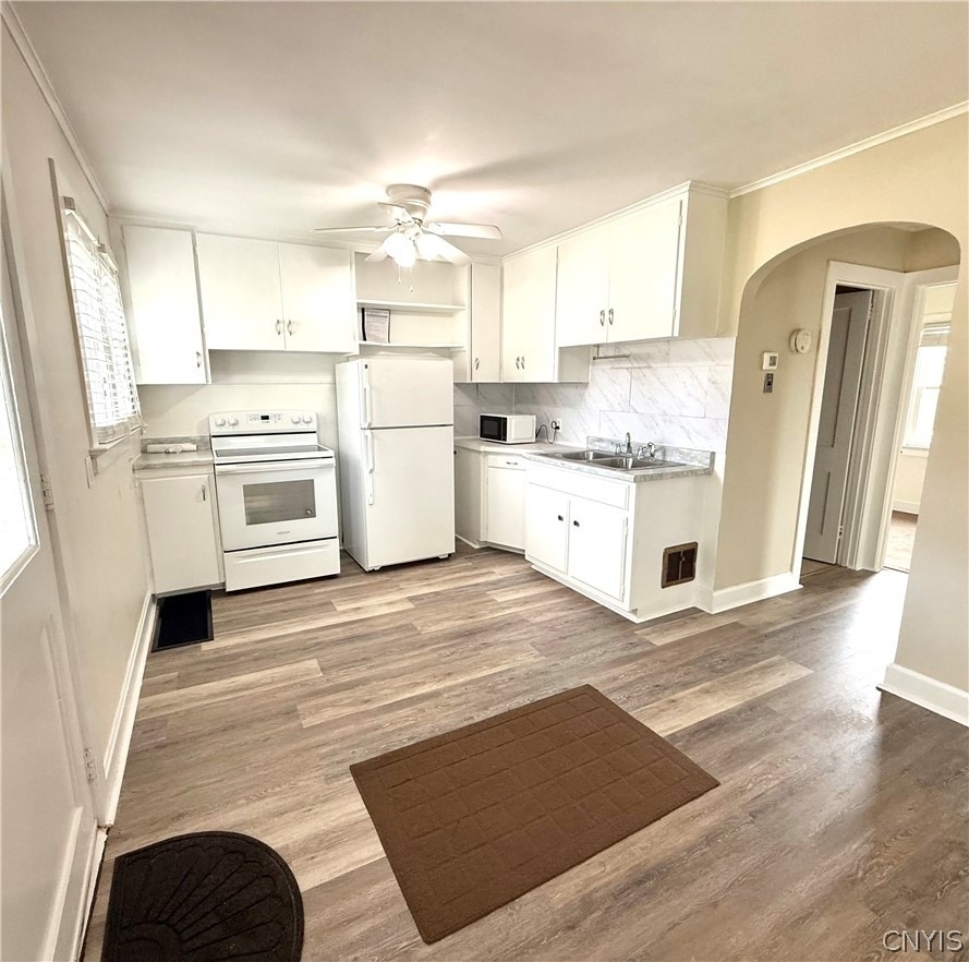 1000 1/2 Van Buren Avenue - Photo 3