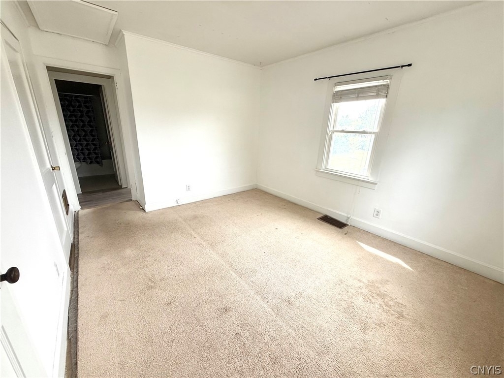 1000 1/2 Van Buren Avenue - Photo 6