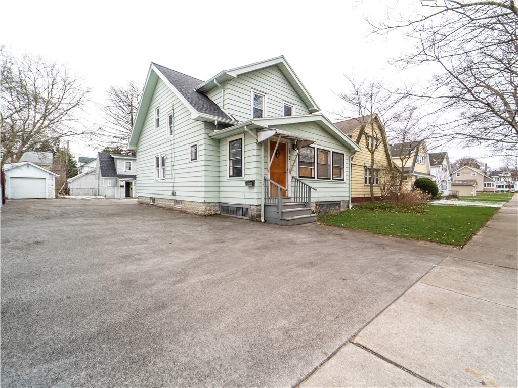 38 Elgrove Road - Photo 2