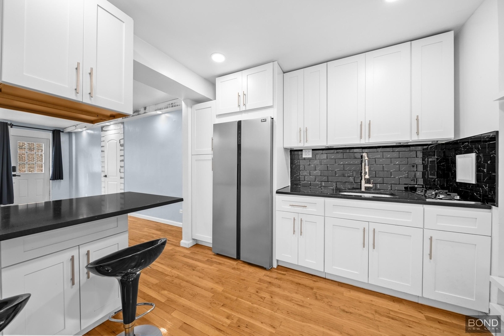 1350 East 5th Street - Photo 2