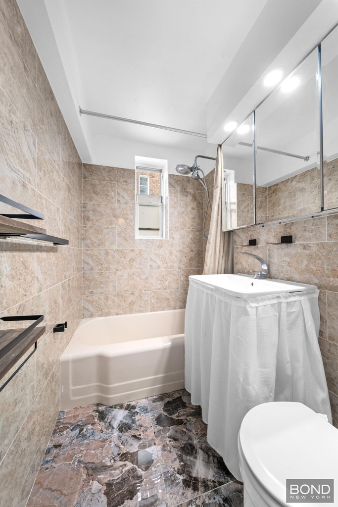 1350 East 5th Street - Photo 5