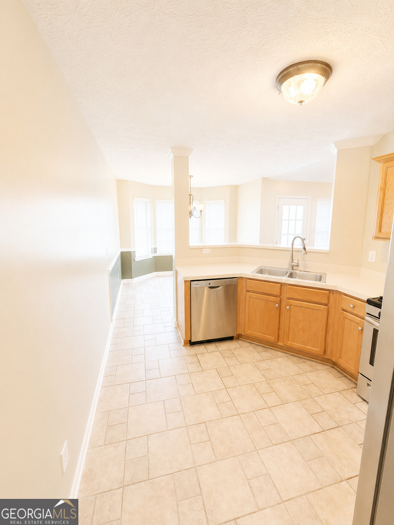 5115 Towne Park Drive - Photo 6