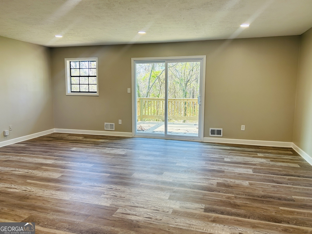 6165 Radford Drive - Photo 9