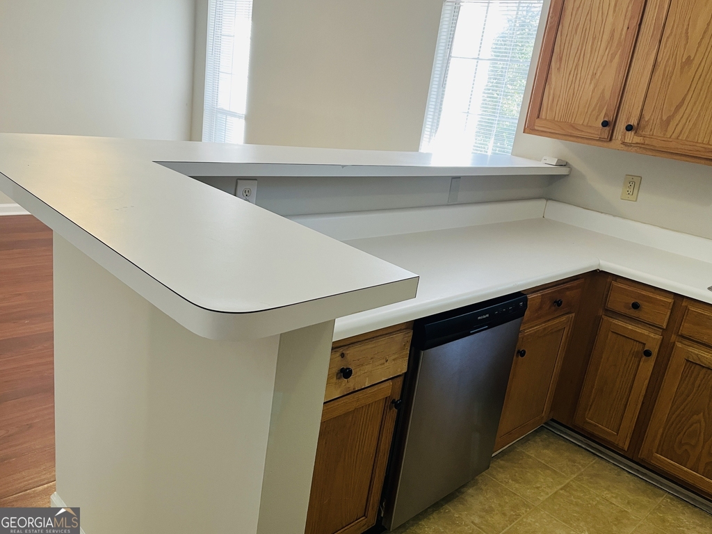 5612 Feldwood Road - Photo 12
