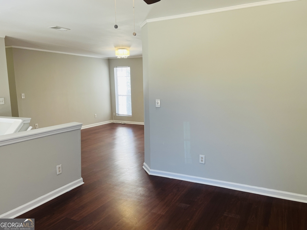 5612 Feldwood Road - Photo 4
