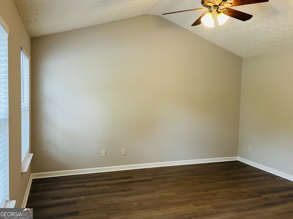 4014 Carisbrook Drive - Photo 34