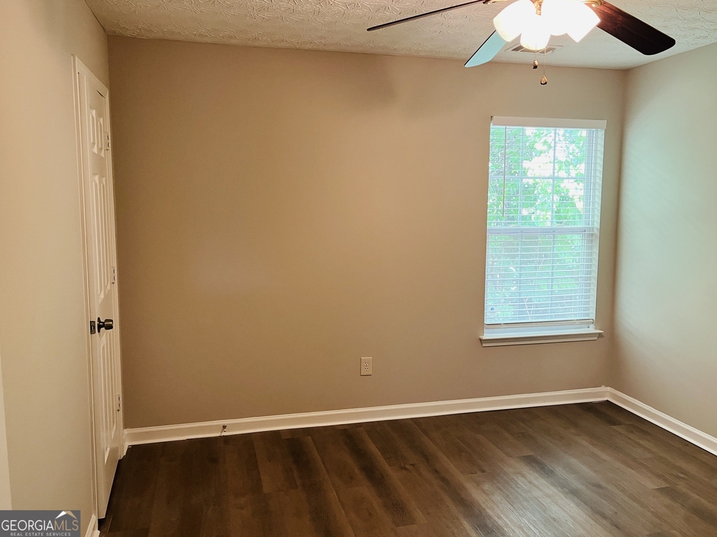 4014 Carisbrook Drive - Photo 21