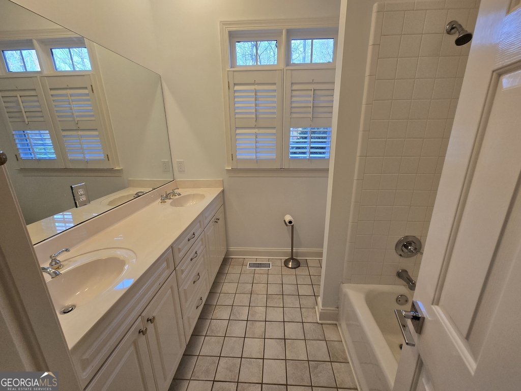 1256 Olde Lexington Road - Photo 18