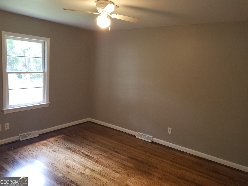 16 Rooney Road Sw - Photo 12