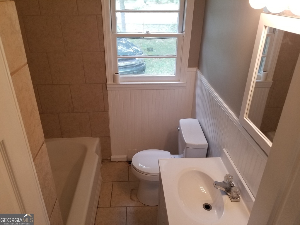 16 Rooney Road Sw - Photo 2