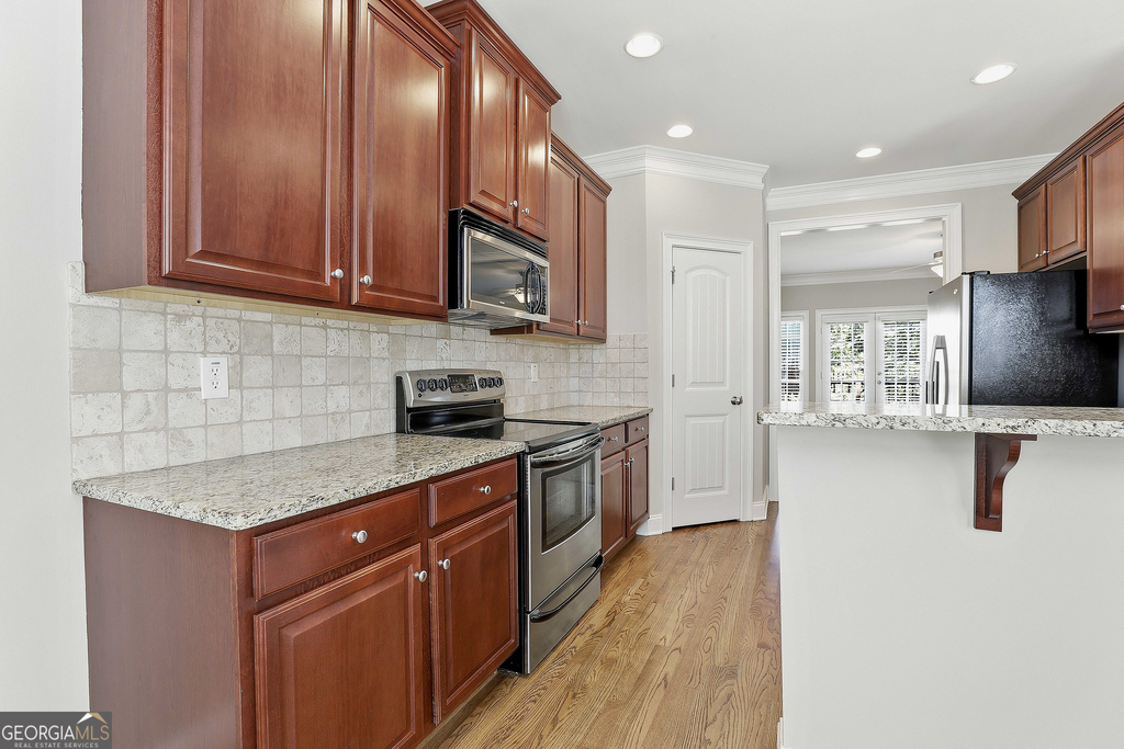 803 Lexington Village - Photo 23