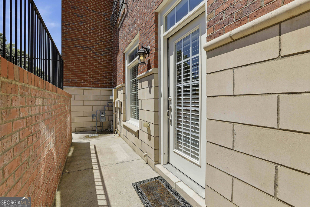 803 Lexington Village - Photo 42