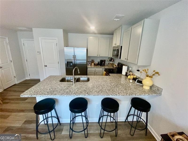 4680 Parkway Circle - Photo 4