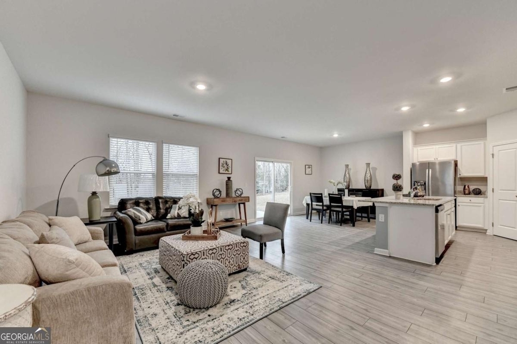 111 Horned Owl Avenue - Photo 4