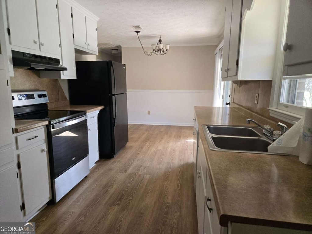 606 Viewpoint Drive - Photo 1
