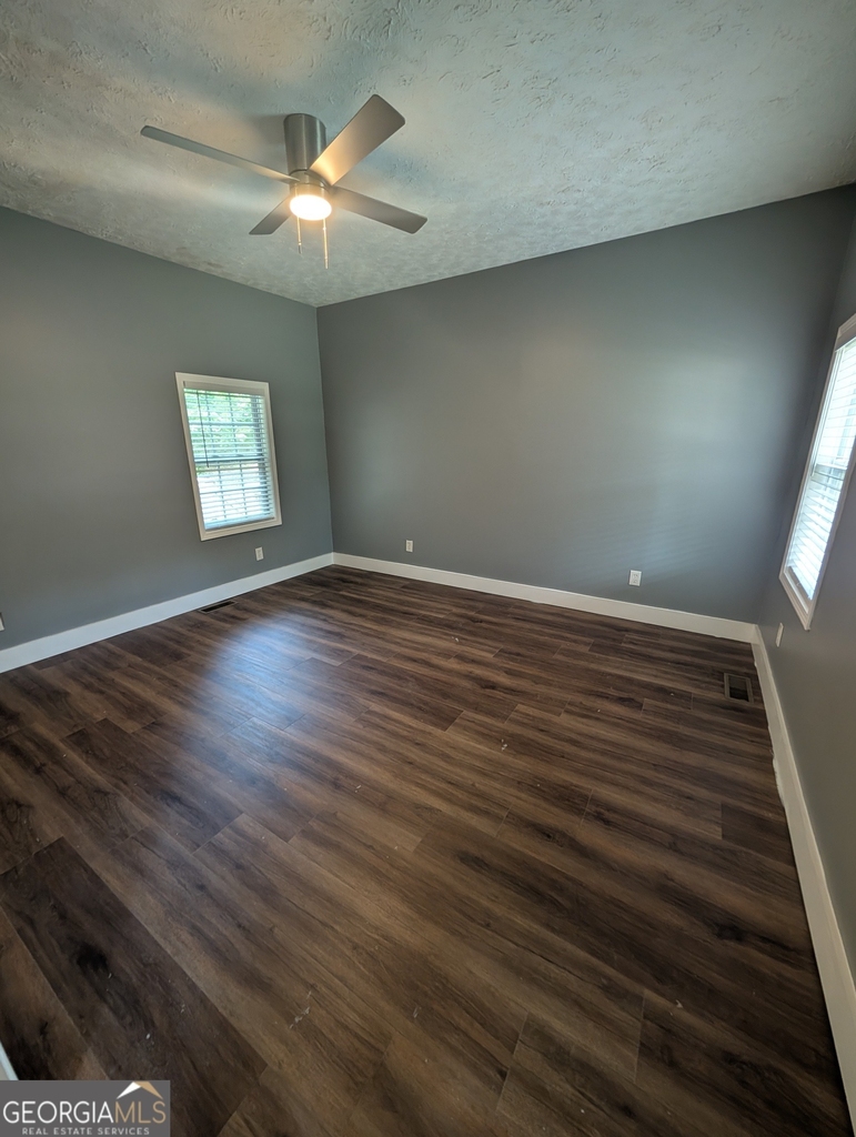 202 Marshall Street - Photo 6