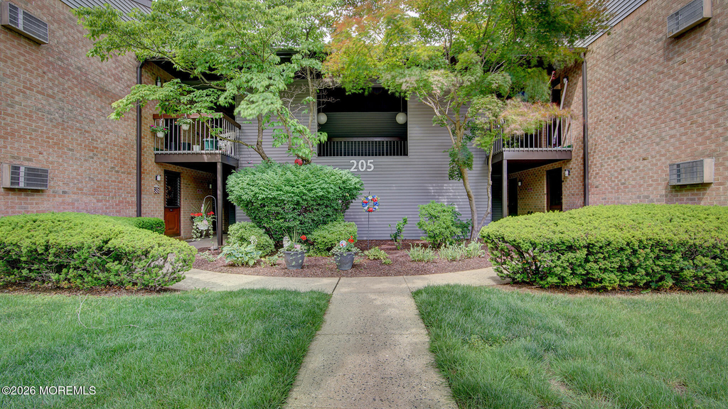 205 Covered Bridge Boulevard - Photo 1