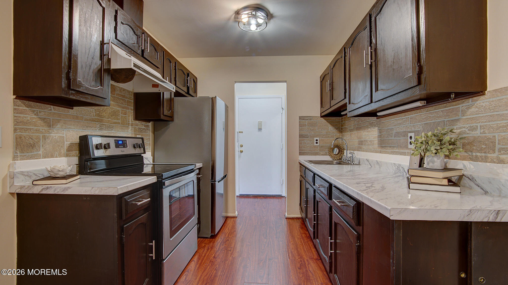 205 Covered Bridge Boulevard - Photo 10