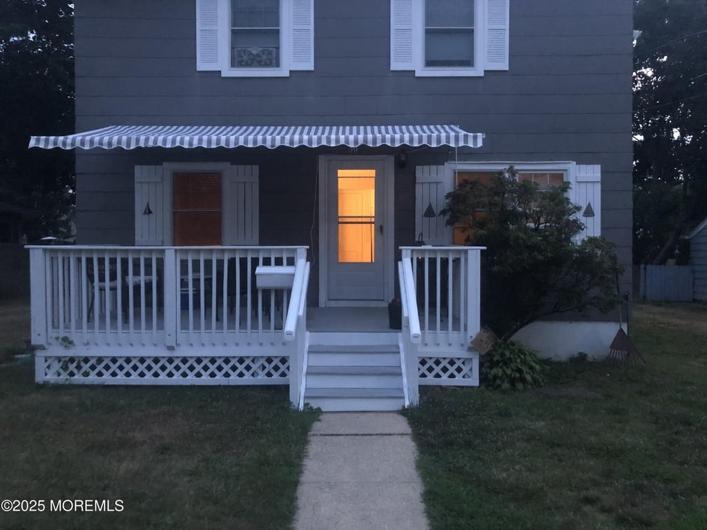 30 Borden Street - Photo 0