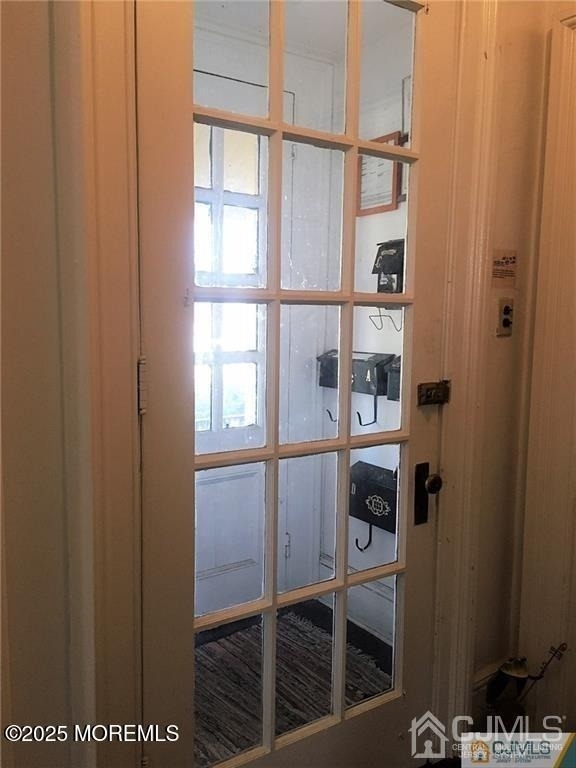 207 Woodbridge Avenue - Photo 2
