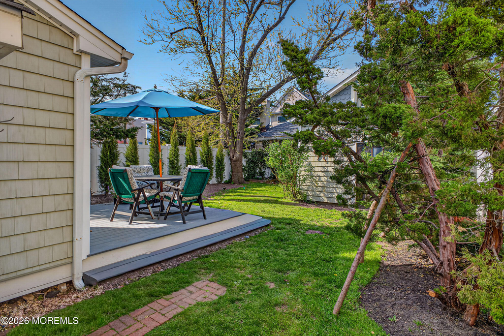 403 Sewall Avenue - Photo 18