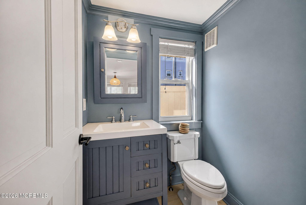 403 Sewall Avenue - Photo 6