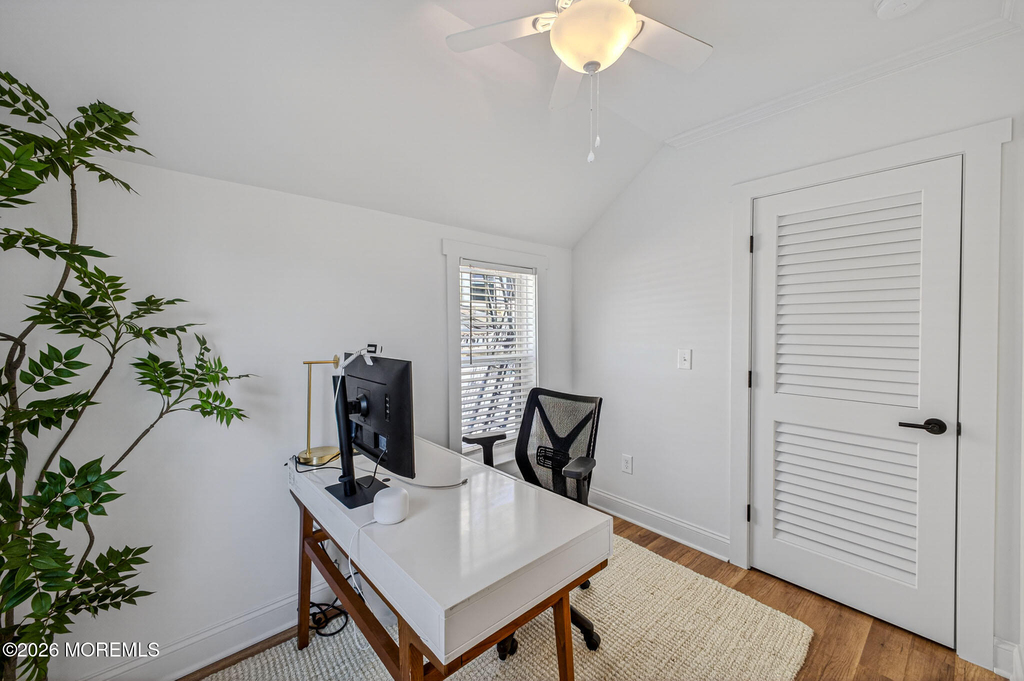 403 Sewall Avenue - Photo 8