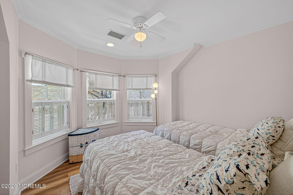 403 Sewall Avenue - Photo 10